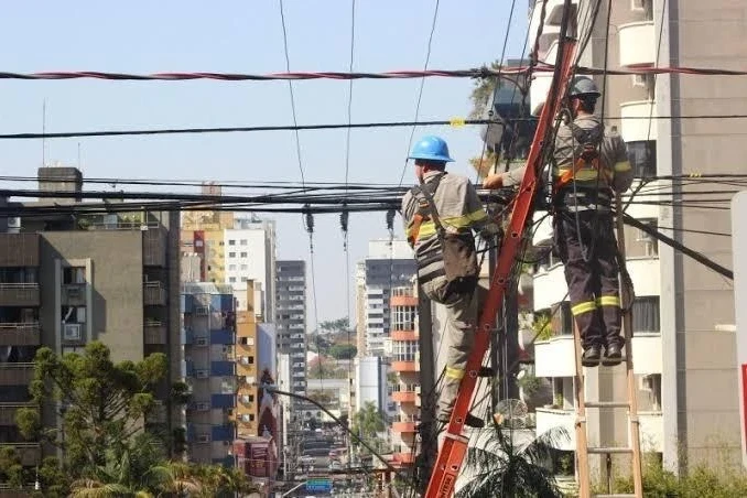 Criciúma: homem invade subestação da Celesc e deixa 27 mil unidades sem energia